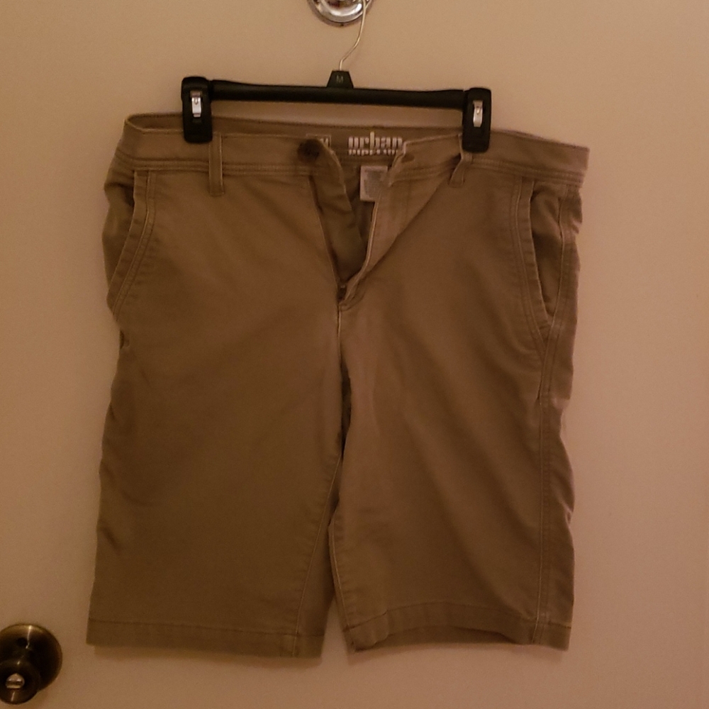 *BOGO FREE* Men's Sz 34 Khaki Shorts